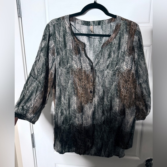 Soyaconcept designer blouse. In very earth toned color pattern. Size large. - Picture 4 of 4